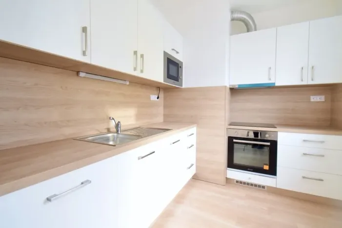 Pronájem bytu 1+kk, Brno - Žebětín, Přírodní, 32 m2