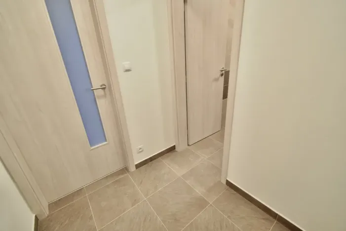 Pronájem bytu 1+kk, Brno - Žebětín, Přírodní, 32 m2