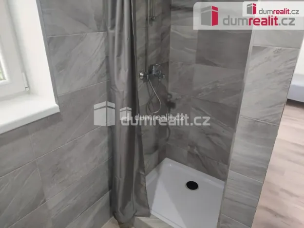 Pronájem bytu 1+1, Nymburk, Jízdecká, 35 m2