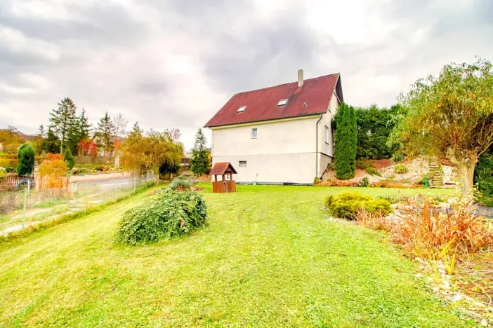 Prodej rodinného domu, Nepřevázka, 252 m2