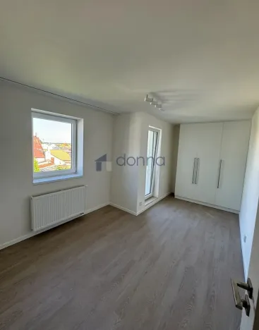 Pronájem bytu 2+1, Praha, U hájovny, 55 m2