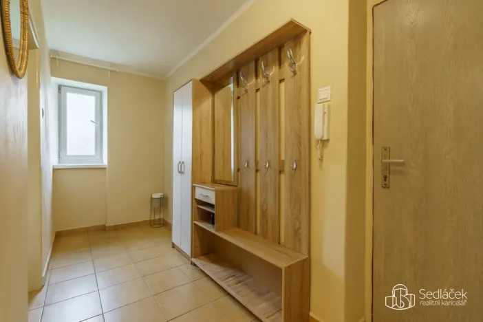 Prodej bytu 2+1, Ostrov, Jáchymovská, 56 m2