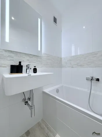 Prodej bytu 2+kk, Ostrava, Staňkova, 54 m2