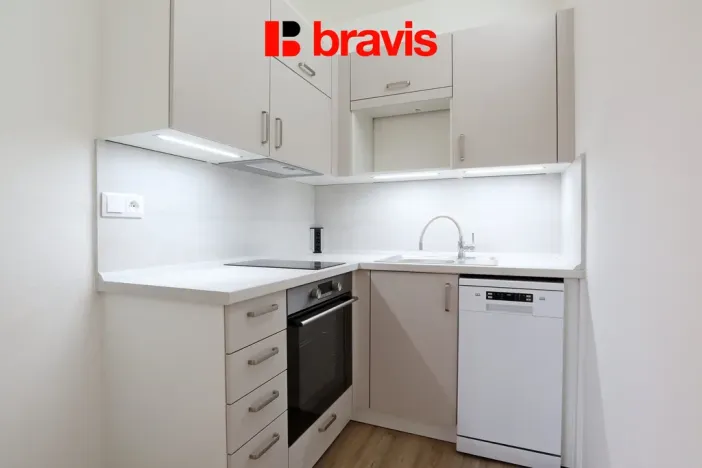 Pronájem bytu 2+kk, Brno - Židenice, Mikulovská, 40 m2