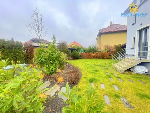 Pronájem bytu 4+1, Praha - Hodkovičky, Na výspě, 103 m2