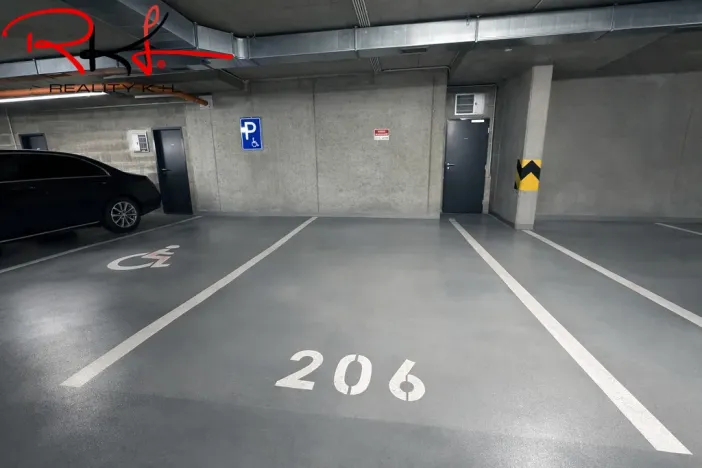 Pronájem garážového stání, Praha, Kardausova, 17 m2