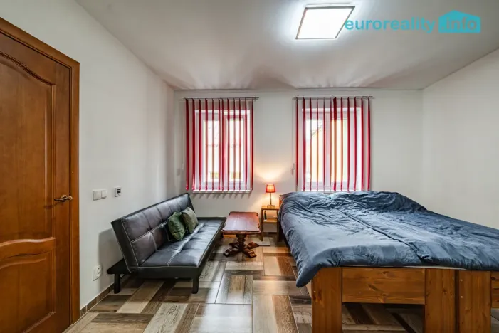 Prodej ubytování, Mariánské Lázně - Úšovice, Palackého, 200 m2