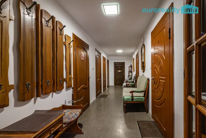 Prodej ubytování, Mariánské Lázně - Úšovice, Palackého, 200 m2