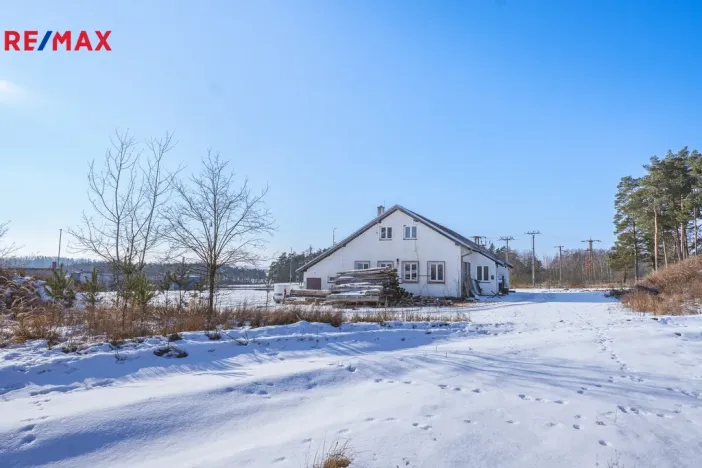 Prodej komerčního pozemku, Studenec, 36400 m2
