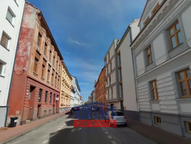 Pronájem obchodního prostoru, České Budějovice, Fráni Šrámka, 81 m2