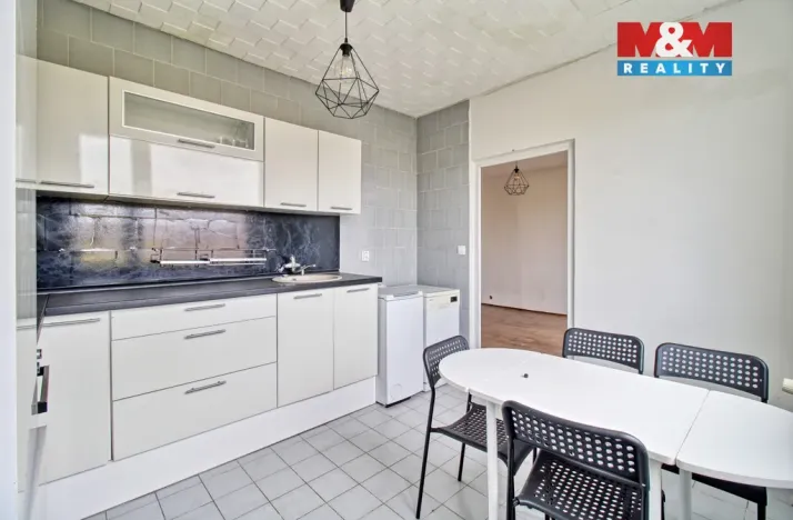 Prodej bytu 2+1, Chomutov, Jirkovská, 61 m2