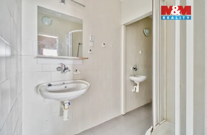 Prodej bytu 2+1, Chomutov, Jirkovská, 61 m2