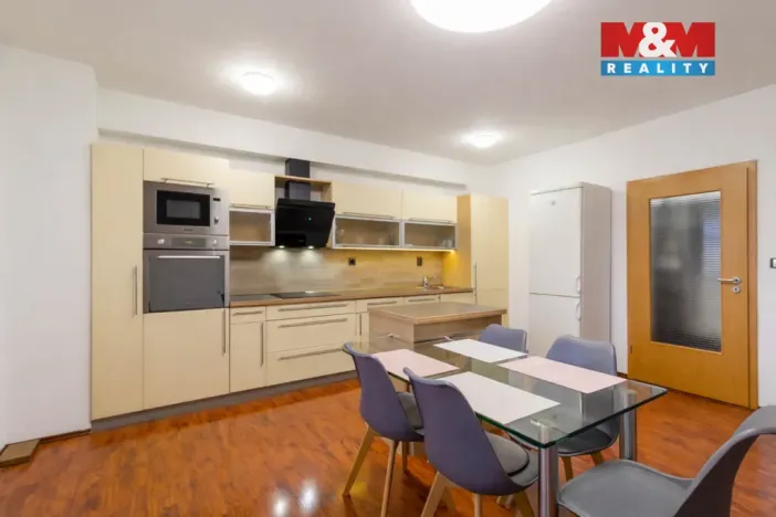 Pronájem bytu 3+kk, Praha - Štěrboholy, Andersenova, 82 m2