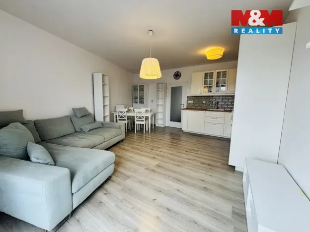 Pronájem bytu 2+kk, Jihlava, Kainarova, 66 m2
