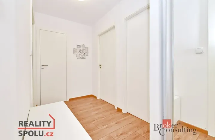 Pronájem bytu 3+kk, Praha - Vršovice, Tádžická, 74 m2