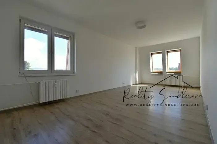 Prodej bytu 2+1, Hranice, Obránců míru, 60 m2