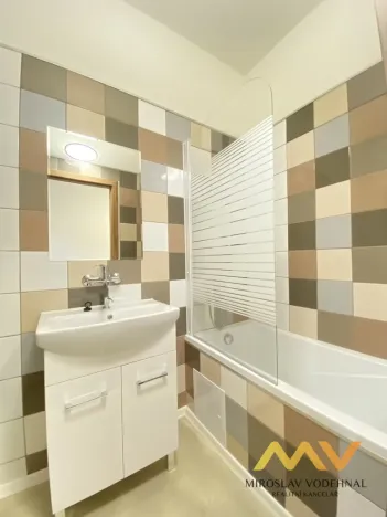 Pronájem bytu 2+kk, Jaroměř - Pražské Předměstí, Královédvorská, 41 m2