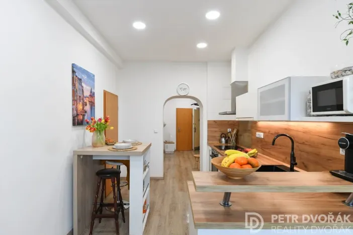 Prodej bytu 2+1, Praha - Žižkov, Basilejské náměstí, 73 m2