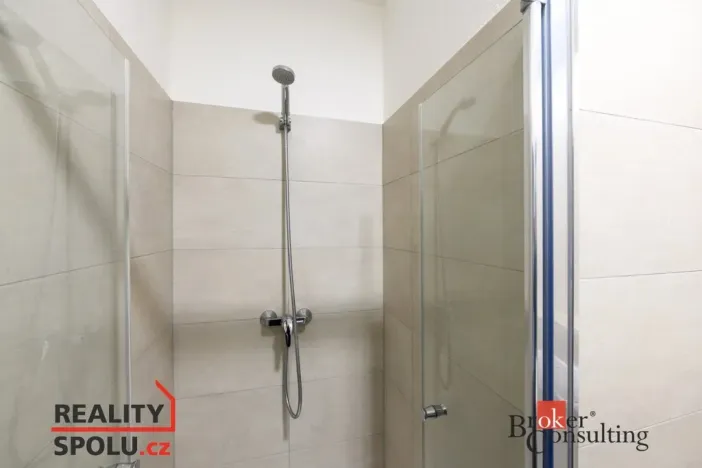 Pronájem bytu 1+kk, Plzeň - Jižní Předměstí, Magisterská, 29 m2