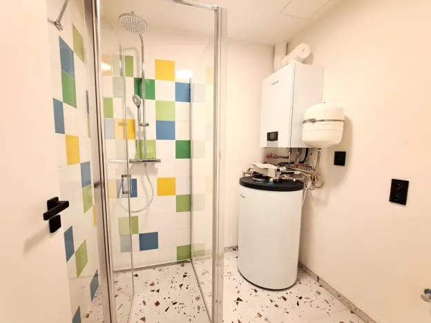 Prodej bytu 4+kk, Stochov, náměstí u dubu, 96 m2