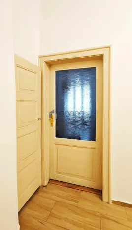 Pronájem bytu 2+kk, Praha, Pod Kotlaskou, 76 m2