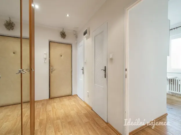 Pronájem bytu 3+1, Praha - Malešice, Ovčárská, 72 m2