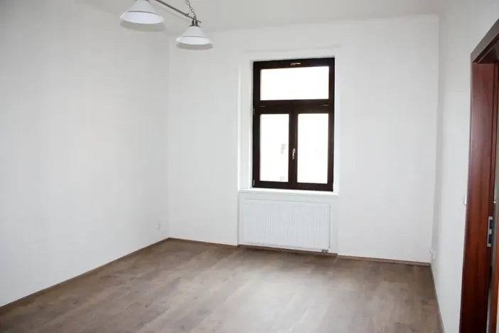 Pronájem bytu 2+1, Praha - Holešovice, Dělnická, 43 m2