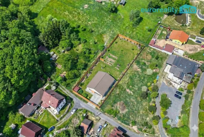 Prodej pozemku pro bydlení, Libá, 1745 m2