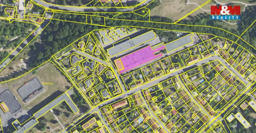 Pronájem garáže, Kladno, Bellevue, 17 m2