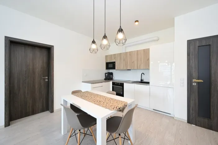 Pronájem bytu 2+kk, Praha - Karlín, U Mlýnského kanálu, 67 m2