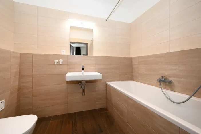 Pronájem bytu 2+kk, Praha - Karlín, U Mlýnského kanálu, 67 m2