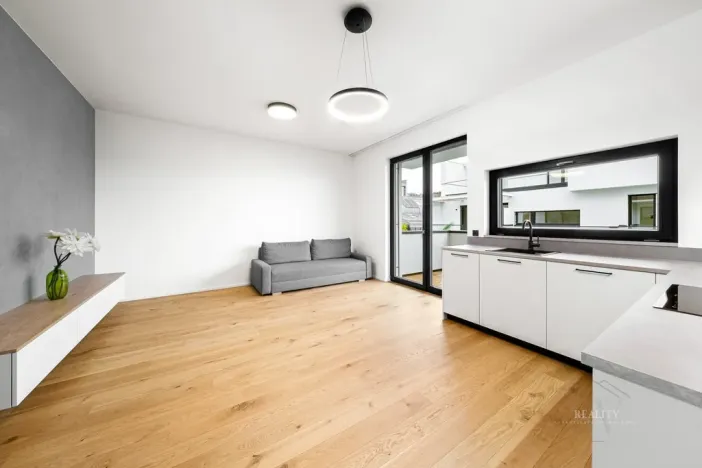 Pronájem bytu 2+kk, Praha - Troja, Pod Hrachovkou, 49 m2