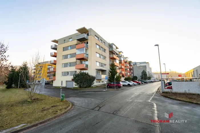 Pronájem bytu 2+kk, Hradec Králové - Třebeš, Labská louka, 53 m2