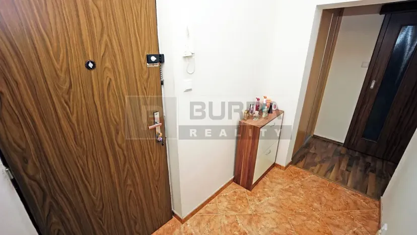 Prodej bytu 2+1, Neratovice, 53 m2