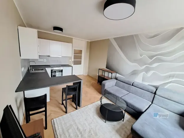 Pronájem bytu 2+kk, Praha - Nové Město, Vyšehradská, 43 m2