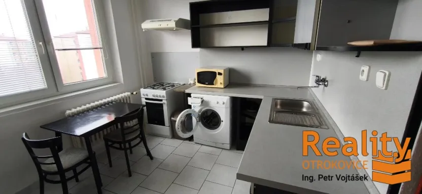 Prodej bytu 1+1, Otrokovice, Obchodní, 32 m2