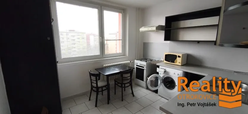 Prodej bytu 1+1, Otrokovice, Obchodní, 32 m2