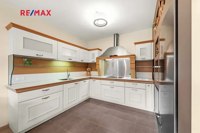 Prodej bytu 4+kk, Praha - Břevnov, Na Petynce, 120 m2