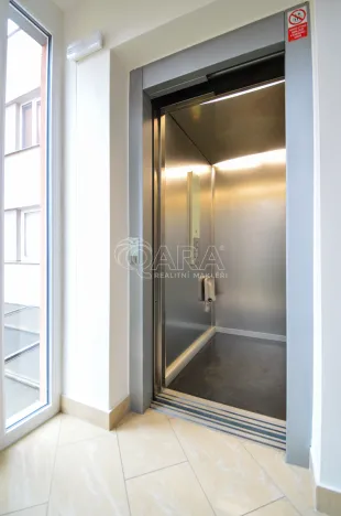 Pronájem bytu 1+kk, Praha - Prosek, Nad šestikopy, 36 m2