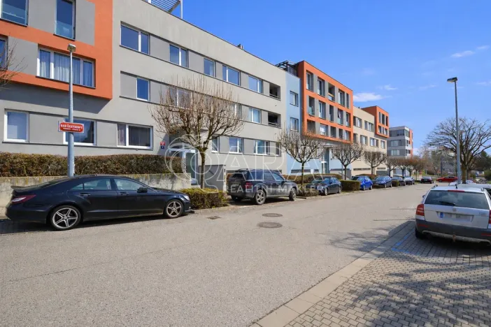 Pronájem bytu 1+kk, Praha - Prosek, Nad šestikopy, 36 m2