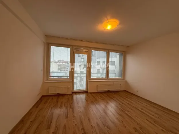 Pronájem bytu 2+kk, Praha - Nusle, Bartoškova, 57 m2