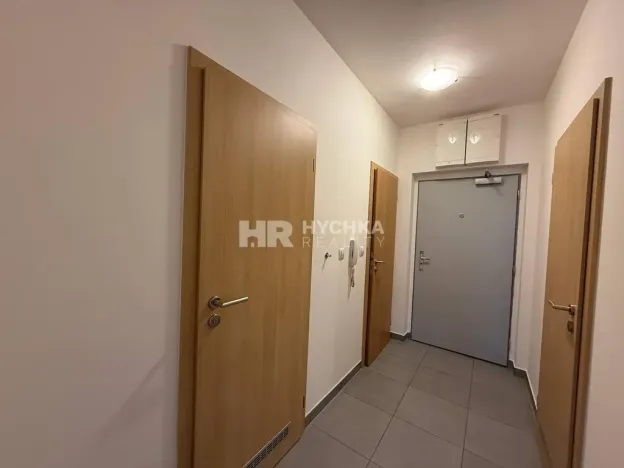 Pronájem bytu 2+kk, Praha - Nusle, Bartoškova, 57 m2
