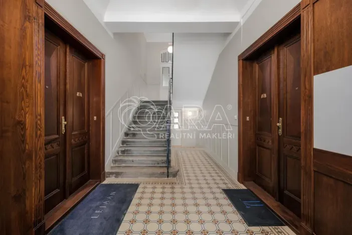 Pronájem bytu 2+kk, Praha - Nusle, Jaromírova, 58 m2