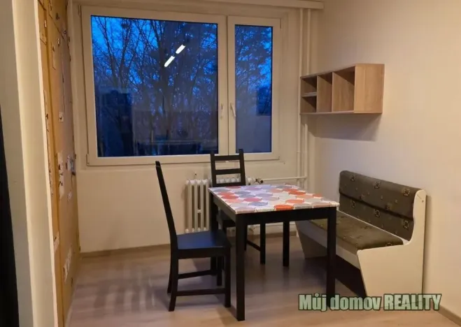 Pronájem bytu 2+1, Praha - Kobylisy, Bojasova, 63 m2