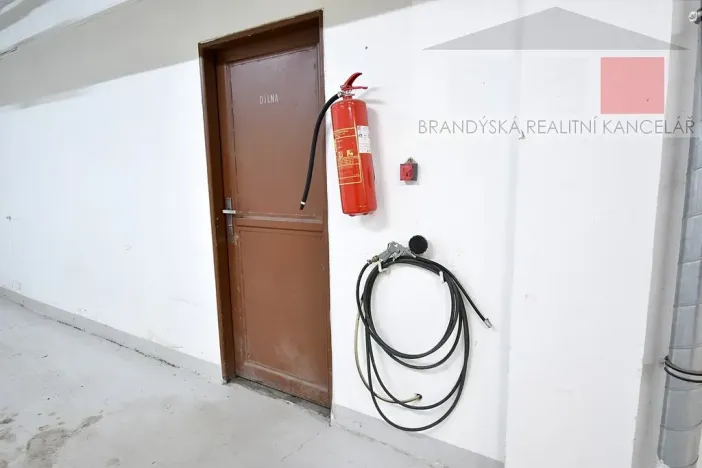 Prodej garáže, Praha - Vysočany, Bassova, 15 m2