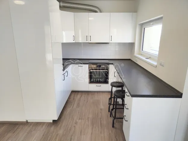 Prodej bytu 2+kk, Praha - Stodůlky, Toufarova, 74 m2