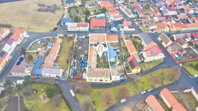 Prodej obchodního prostoru, Veltěže, Perucká, 1326 m2