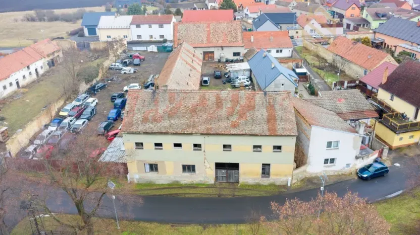 Prodej obchodního prostoru, Veltěže, Perucká, 1326 m2