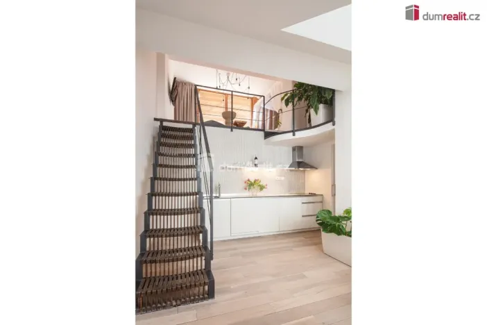 Pronájem bytu 1+1, Praha - Košíře, Plzeňská, 38 m2