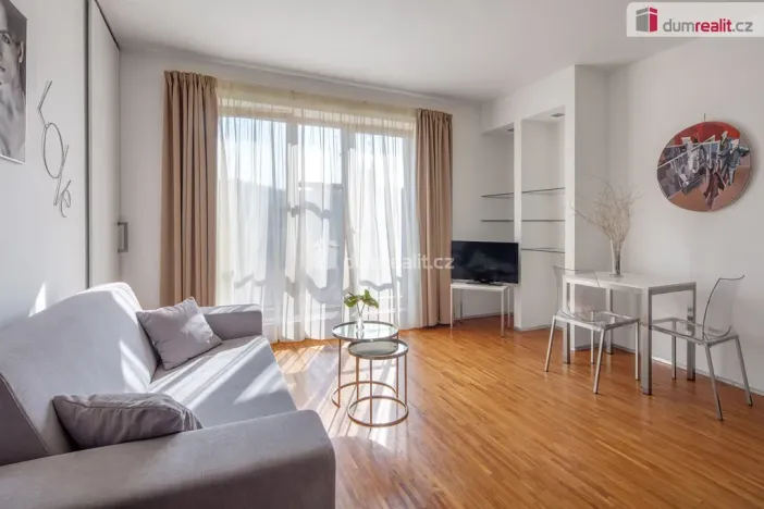 Pronájem bytu 2+kk, Praha - Košíře, Holečkova, 45 m2